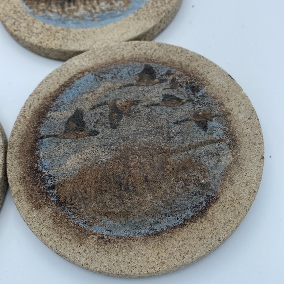 Set of 4 cork back thirstystone 4” coasters flying ducks mallards w/ wood holder - Picture 8 of 12
